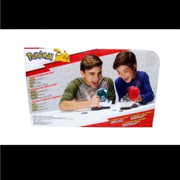 Pokémon Axew with Poké Ball vs Totodile with Net Ball Surprise Attack Game - NEW - Picture 2 of 2